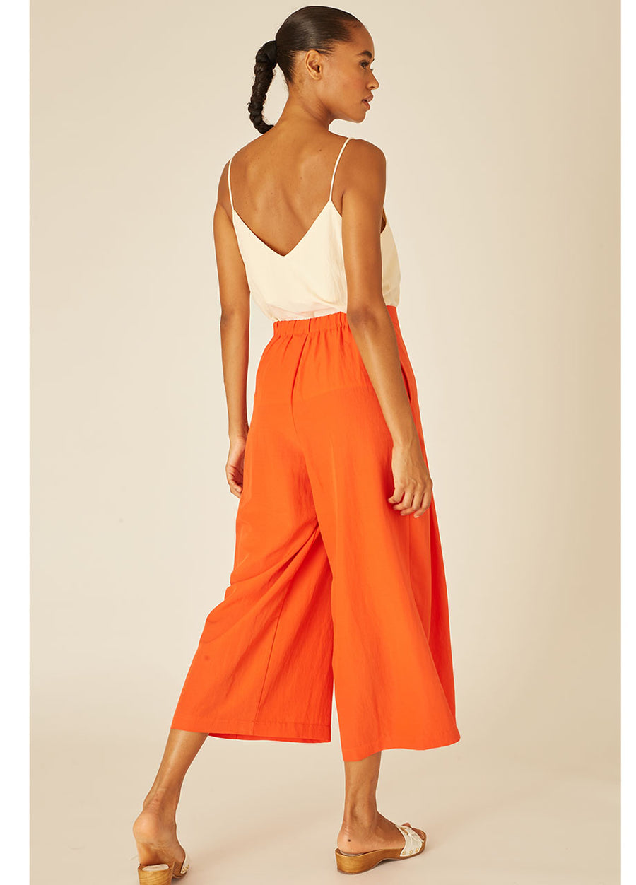 SHORTS CON MORSETTI E BOTTONI ALLA MARINARA