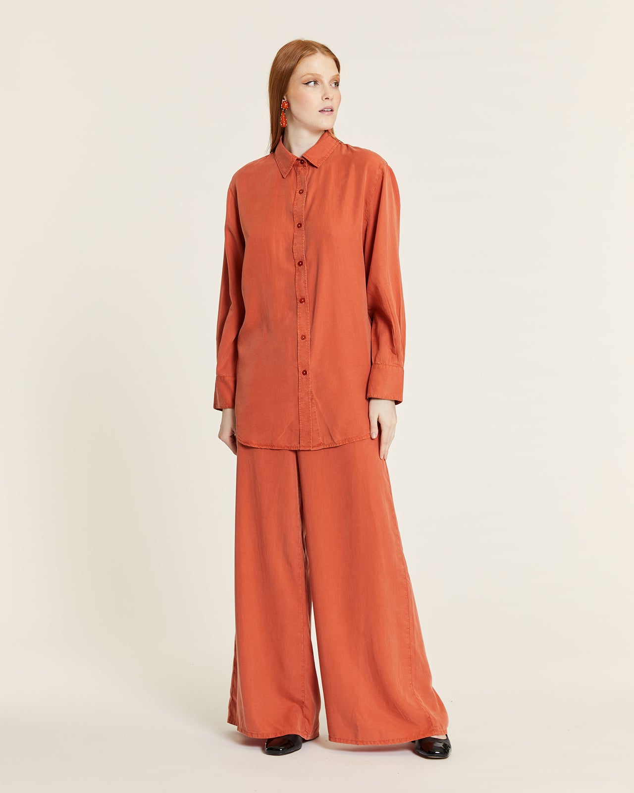 CAMISA LARGA DE TENCEL TOFFE